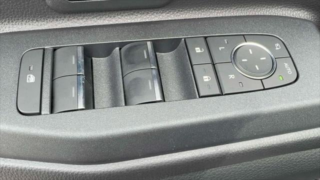 2025 Toyota Land Cruiser 4WD (Natl)