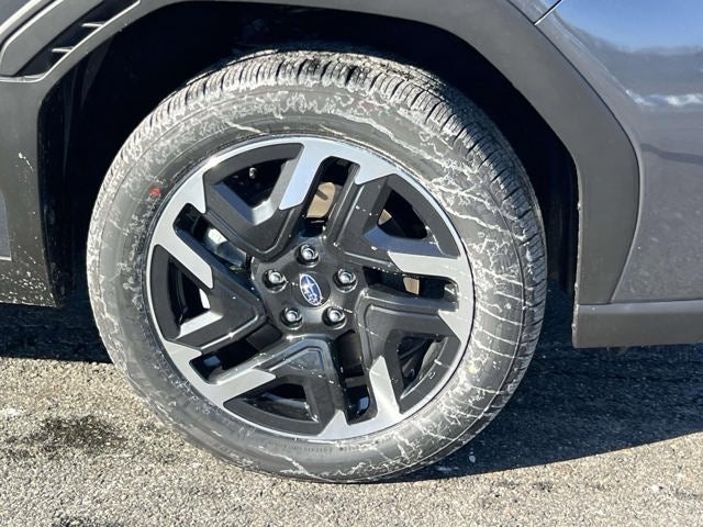 2025 Subaru FORESTER Limited Hybrid