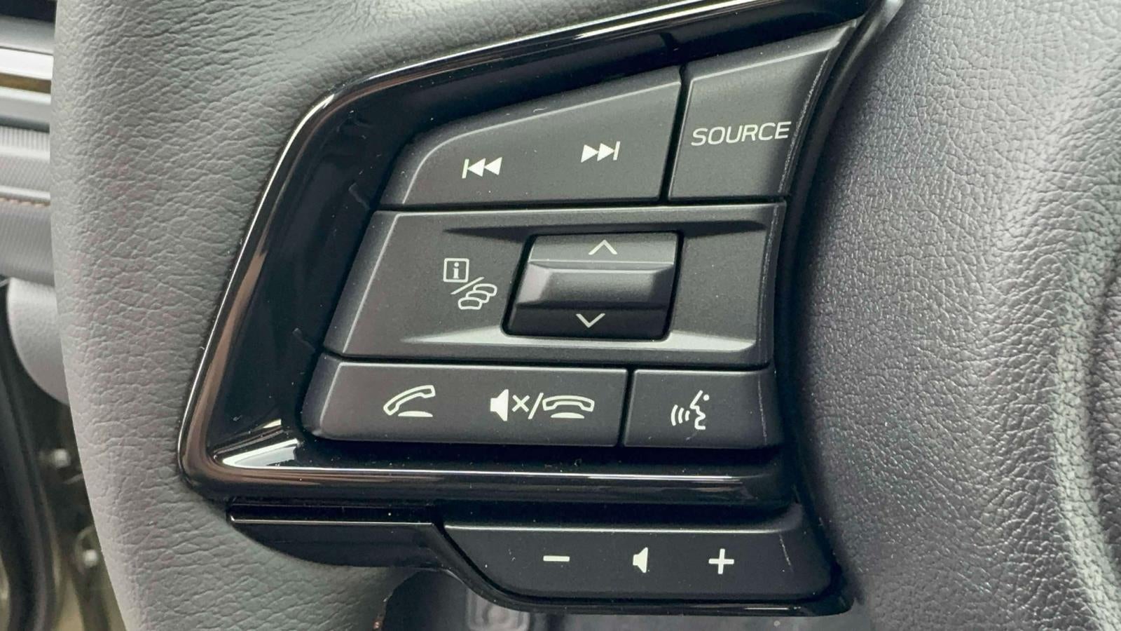 2025 Subaru FORESTER Touring Hybrid