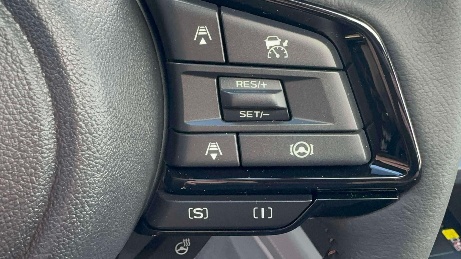 2025 Subaru FORESTER Touring Hybrid