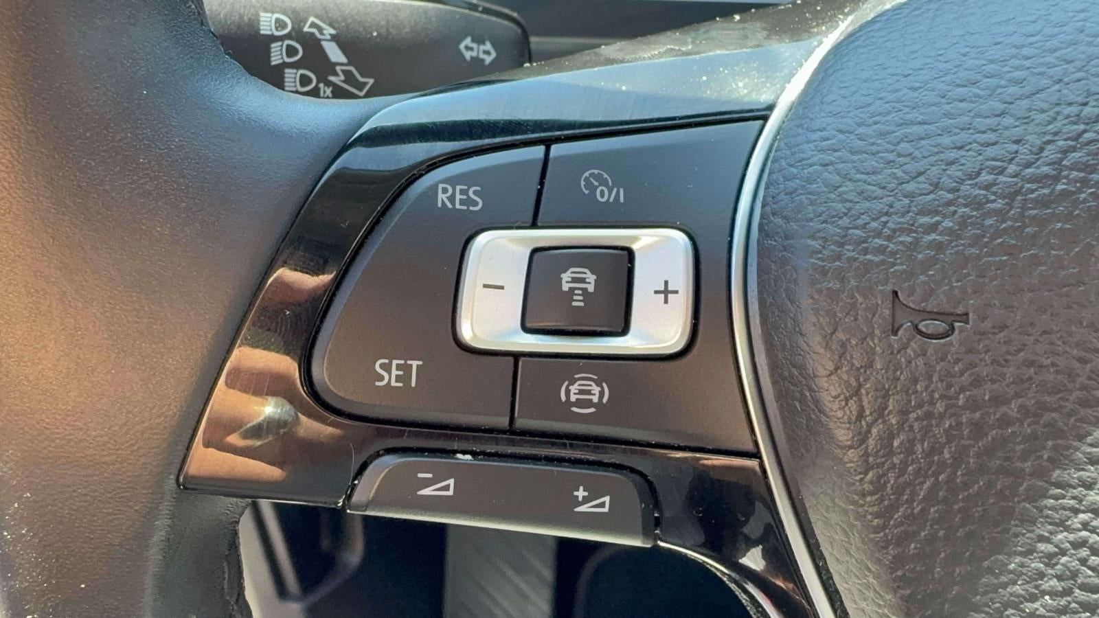 2019 Volkswagen Tiguan 2.0T SEL