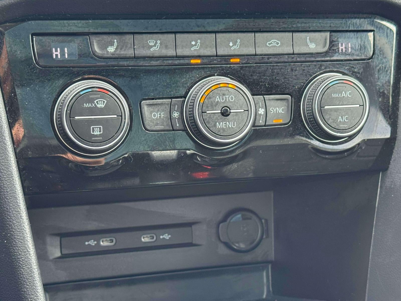 2023 Volkswagen Taos 1.5T SEL