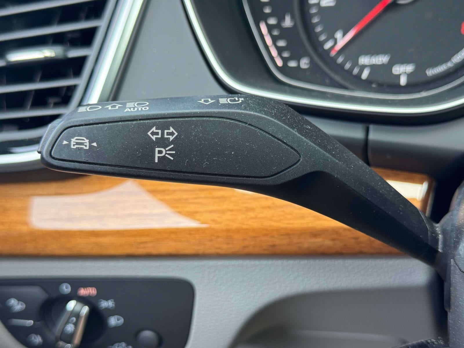 2024 Audi Q5 40 Premium