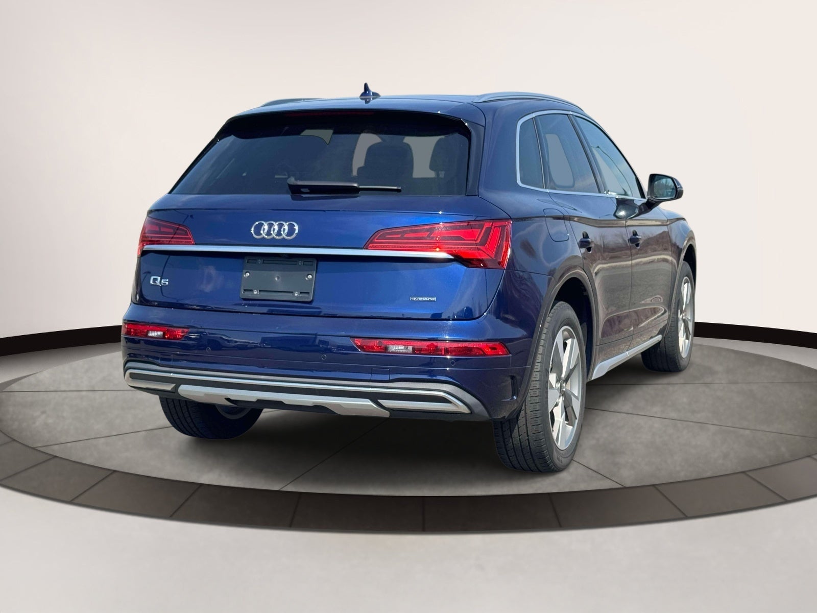 2024 Audi Q5 40 Premium
