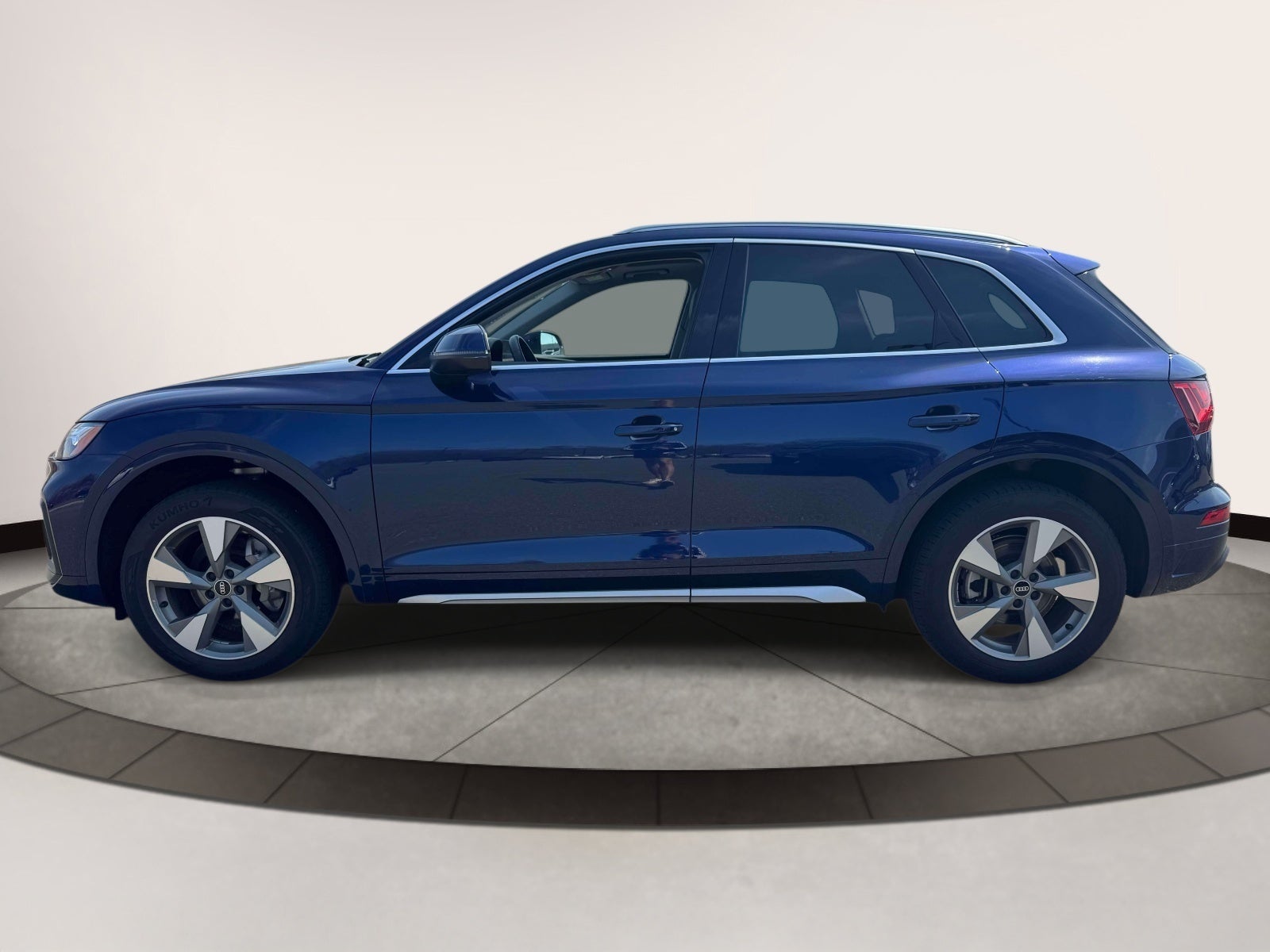 2024 Audi Q5 40 Premium