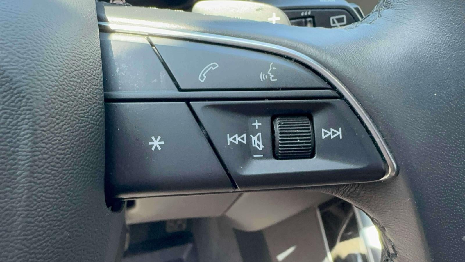 2023 Audi Q7 45 Premium