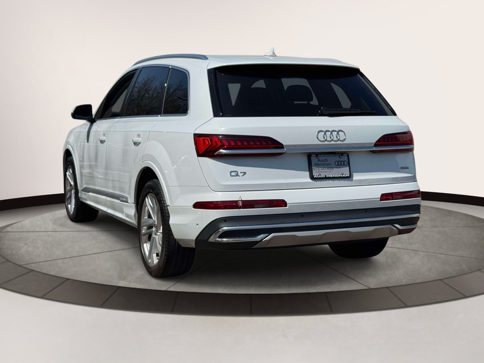 2023 Audi Q7 45 Premium