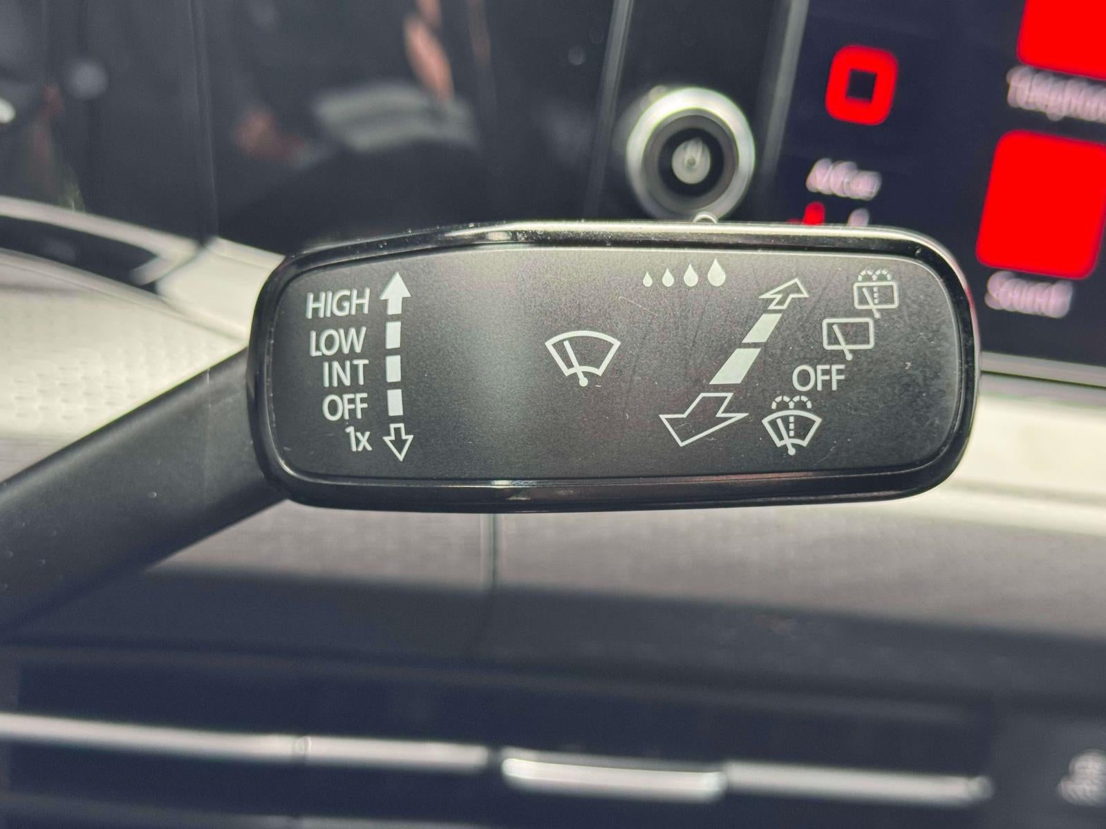2023 Volkswagen Golf GTI 2.0T S