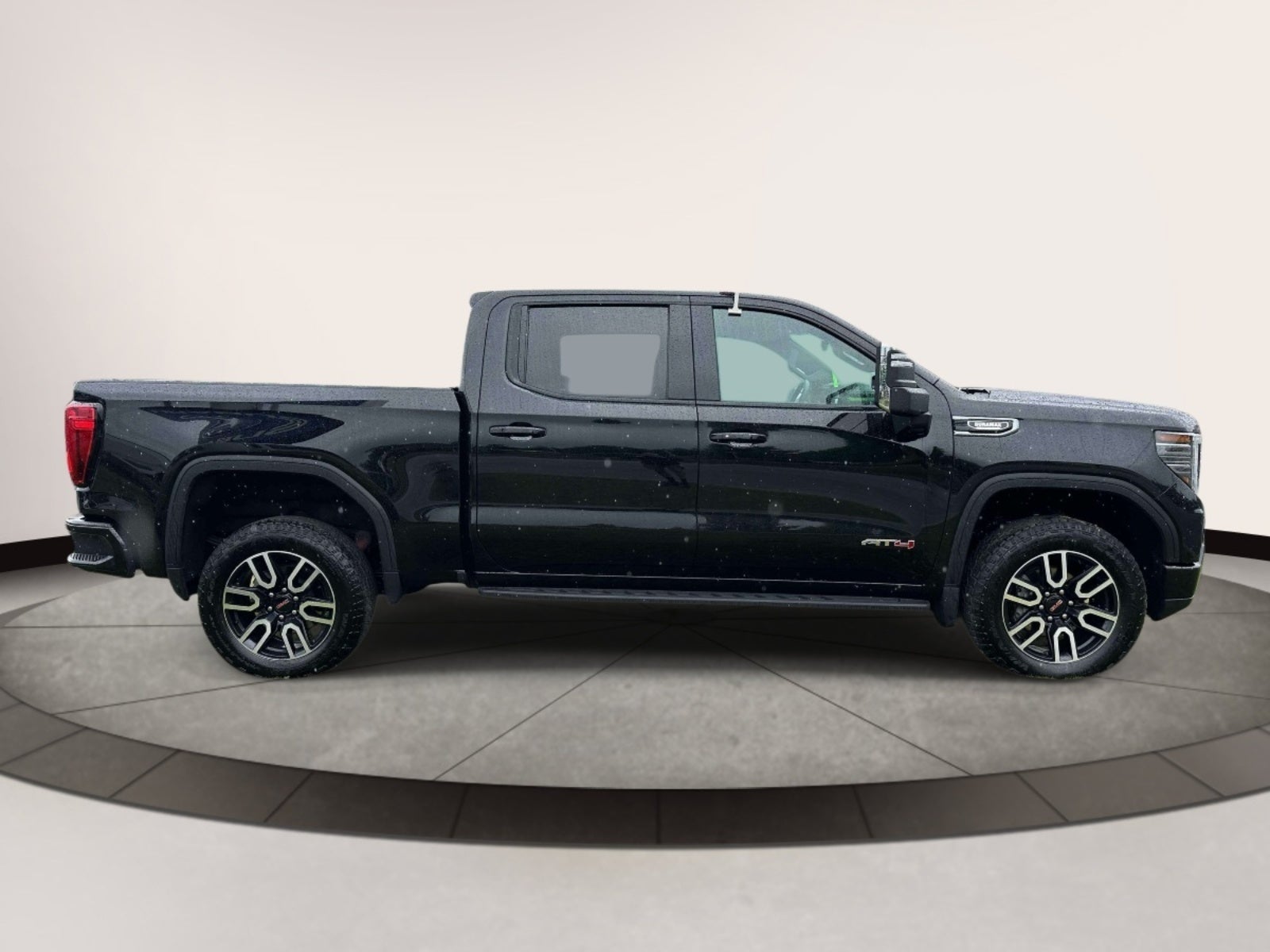 2025 GMC Sierra 1500 4WD Crew Cab 147 AT4