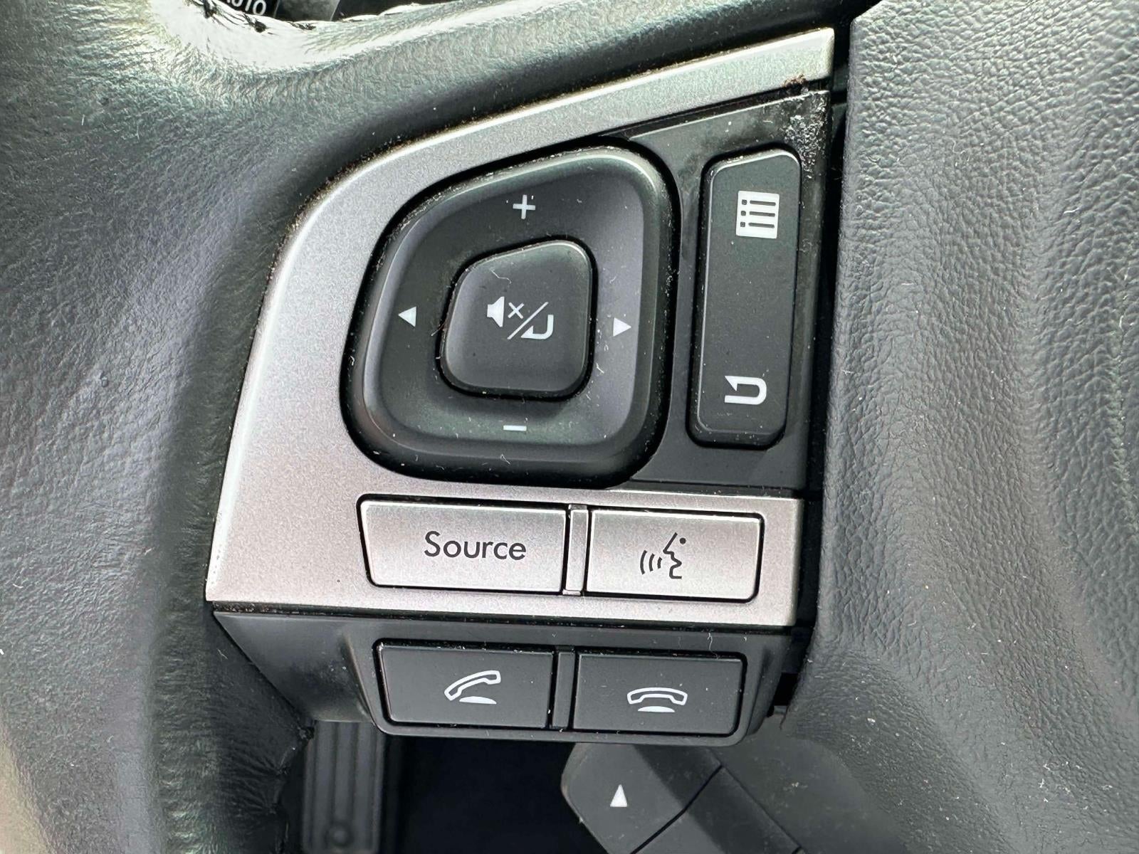 2015 Subaru Legacy 4dr Sdn 2.5i Limited PZEV