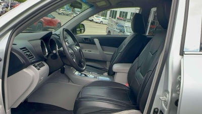 2013 Toyota Highlander 4WD 4dr V6 (Natl)
