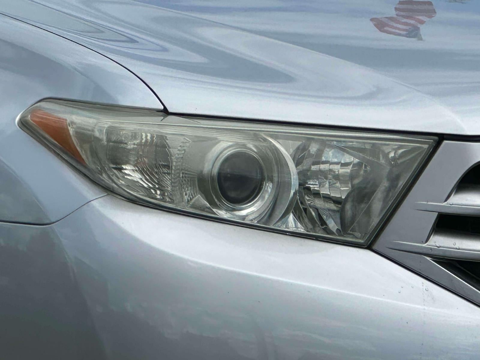 2013 Toyota Highlander 4WD 4dr V6 (Natl)