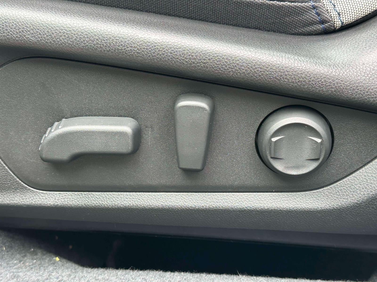 2025 Subaru Forester Premium AWD