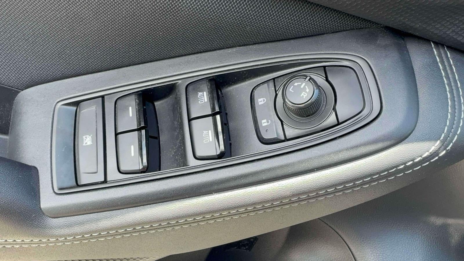2023 Subaru Forester Premium CVT