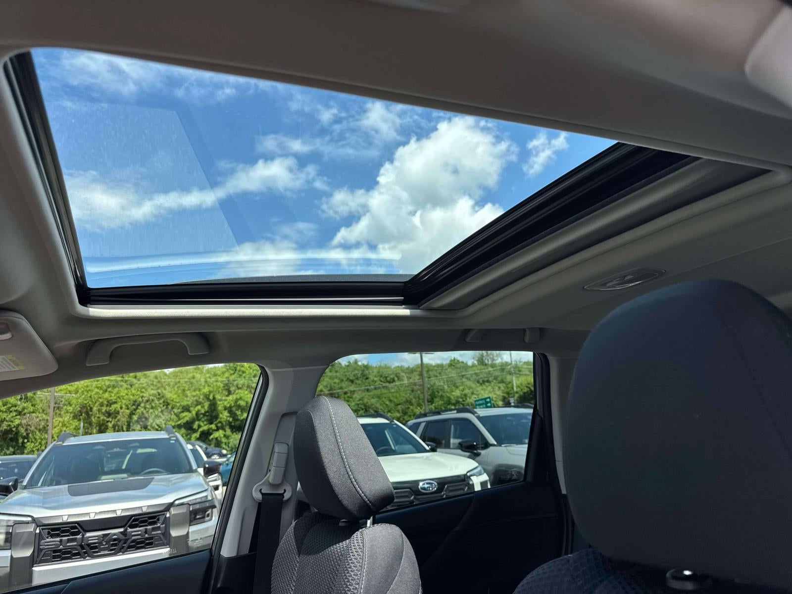 2023 Subaru Forester Premium CVT