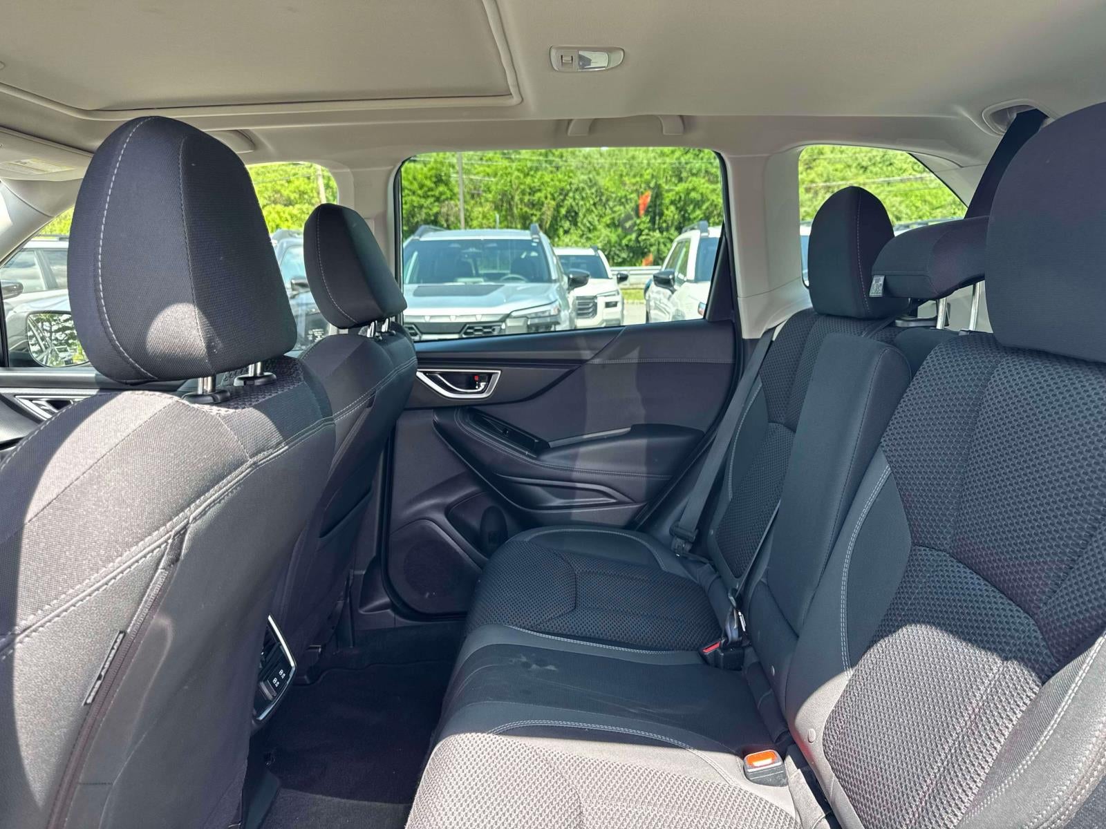 2023 Subaru Forester Premium CVT