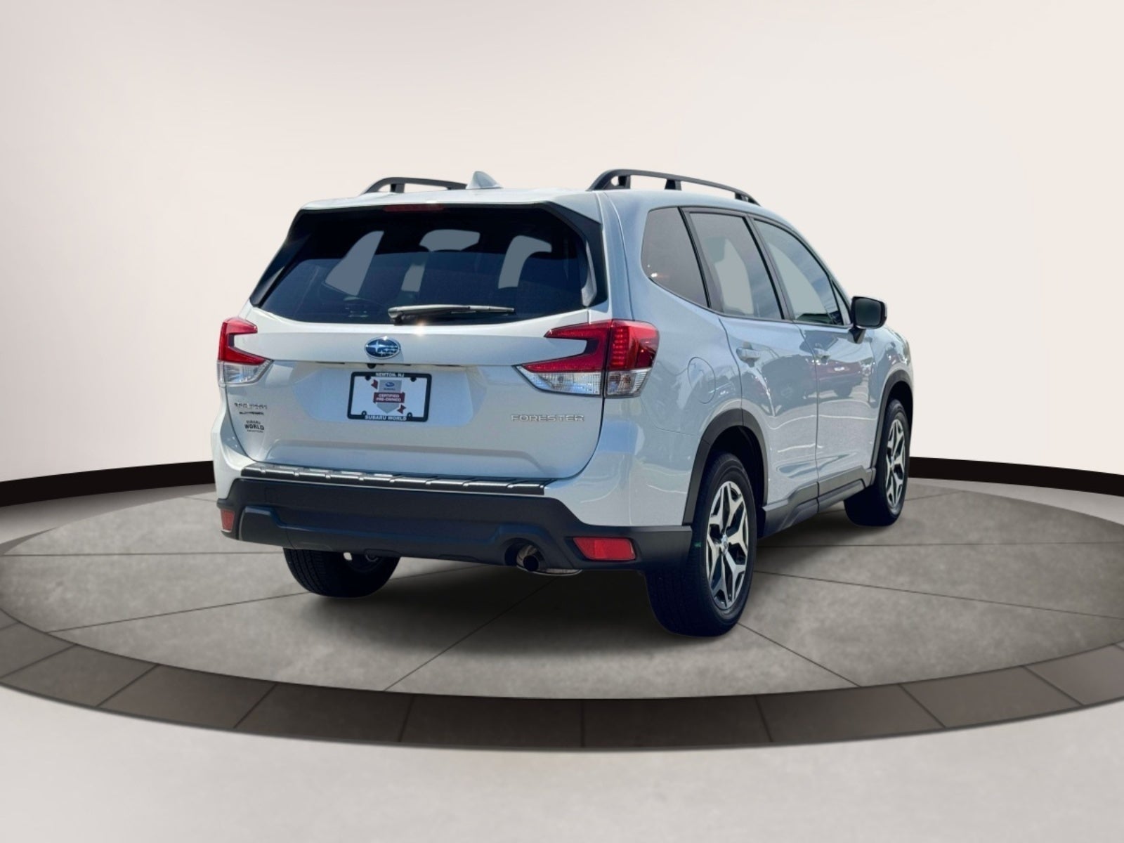 2023 Subaru Forester Premium CVT
