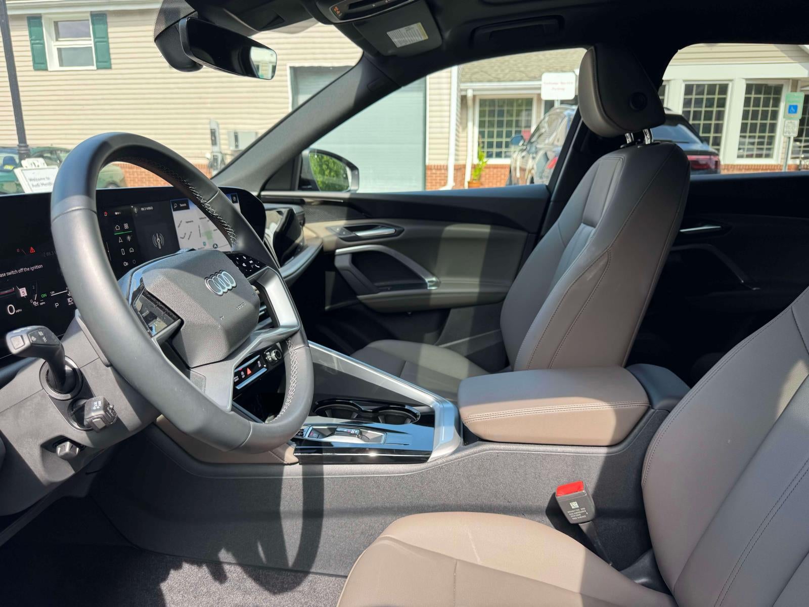 2025 Audi Q5 Premium 2.0 TFSI quattro