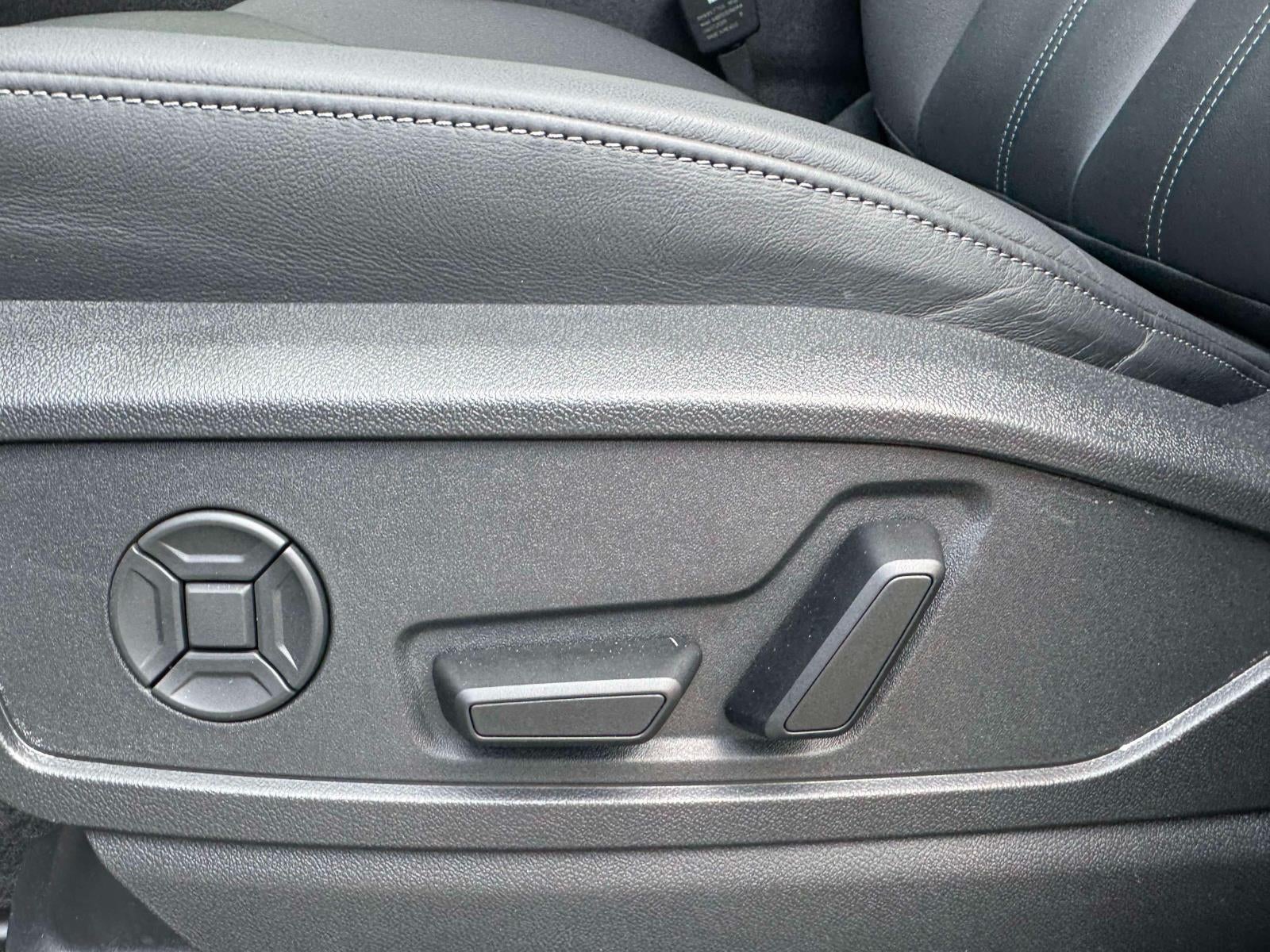 2025 Audi Q5 Premium 2.0 TFSI quattro