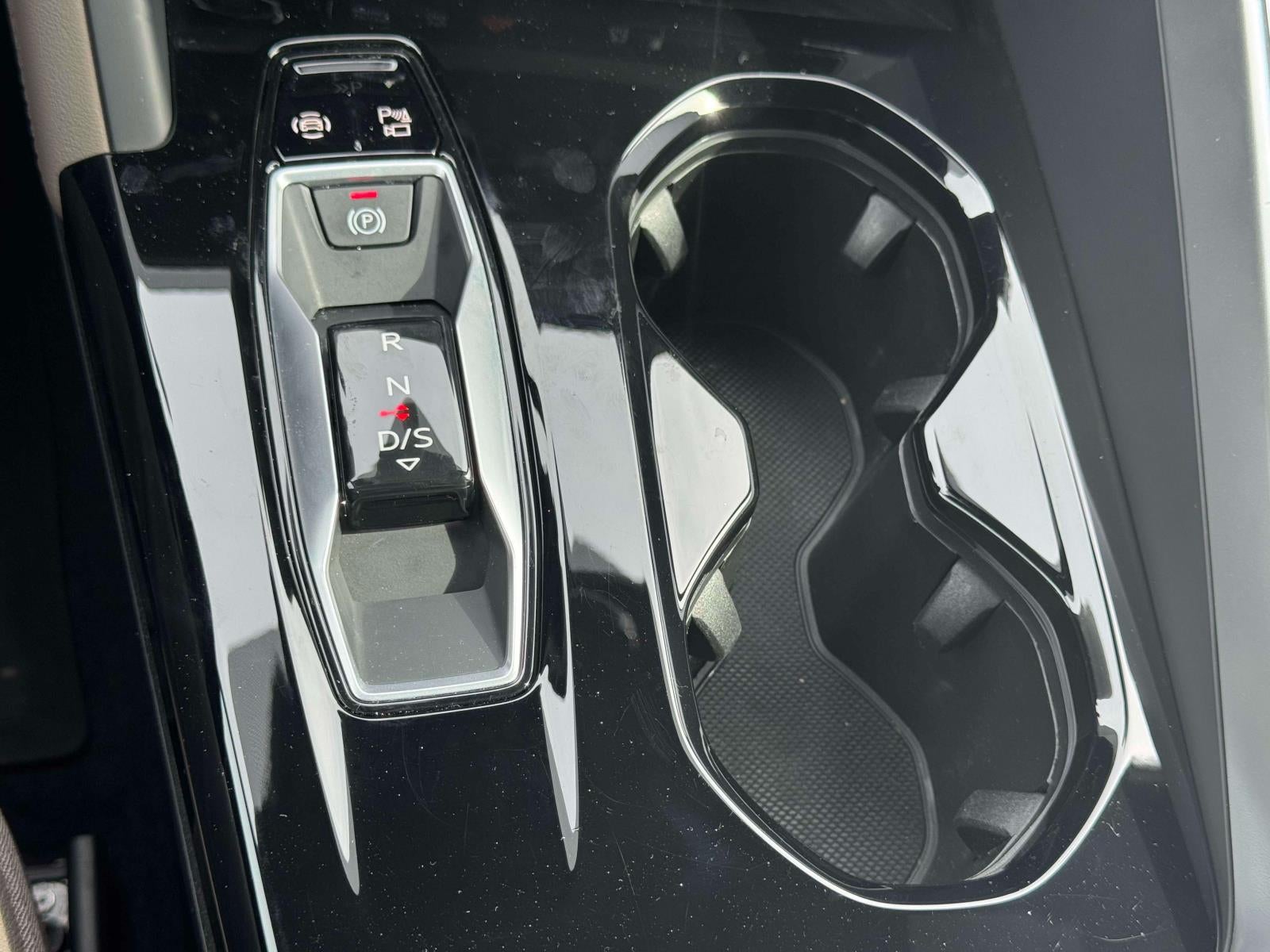 2025 Audi Q5 Premium 2.0 TFSI quattro