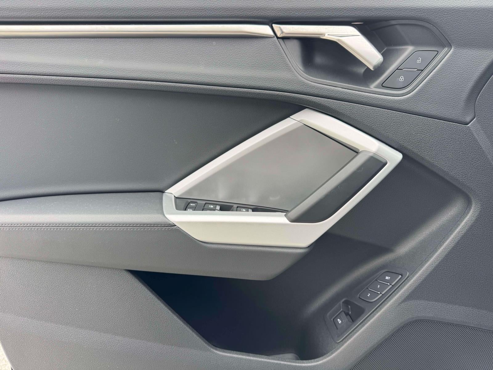 2025 Audi Q3 S line Premium 45 TFSI quattro