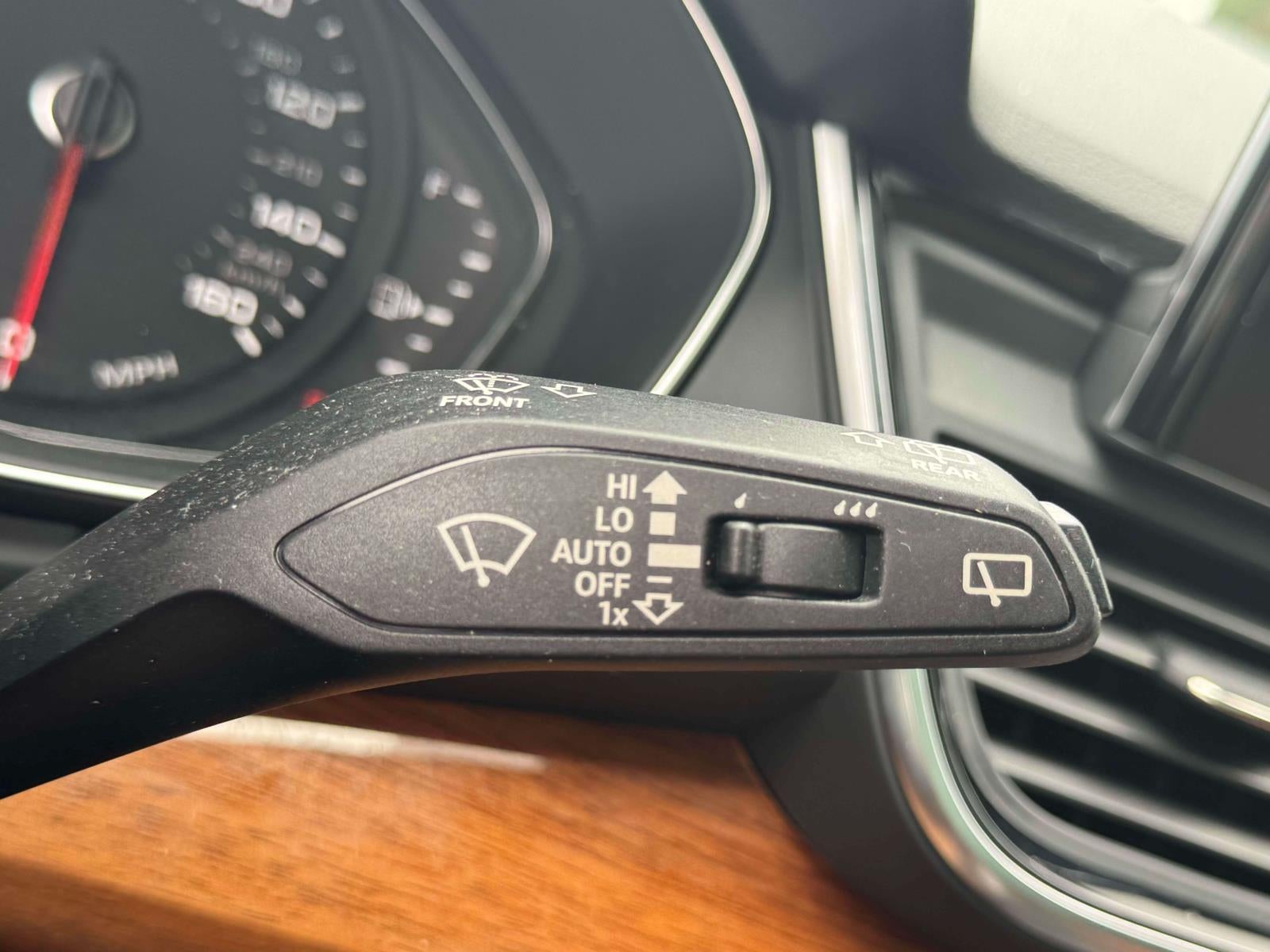 2023 Audi Q5 S line Premium 45 TFSI quattro
